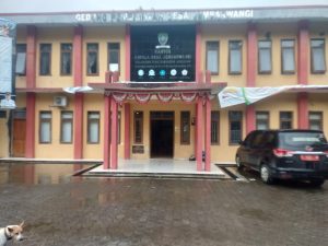 Kegiatan KKN UNPAD di desa Jembarwangi kecamatan Tomo, dalam rangka pembahasan paska panen mangga Gincu.